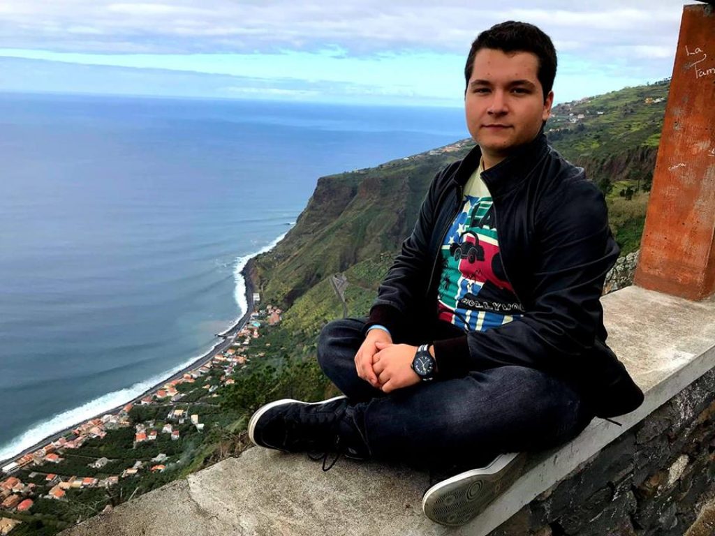 51424042_2134153343563000_2310200219175747584_n