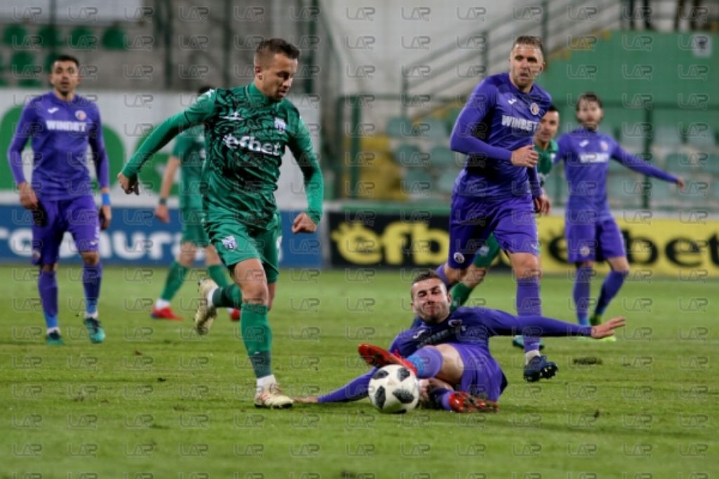 93136-ec9c7e7074d27e3d42ad2a728fdfb05f